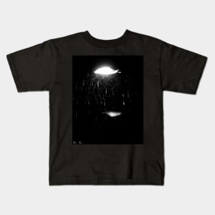 Raining light Kids T-Shirt